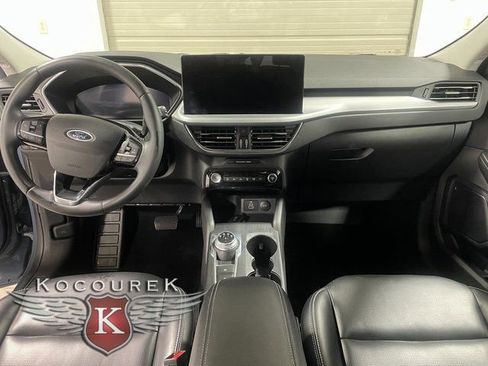 Used 2024 Ford Escape Platinum image 13