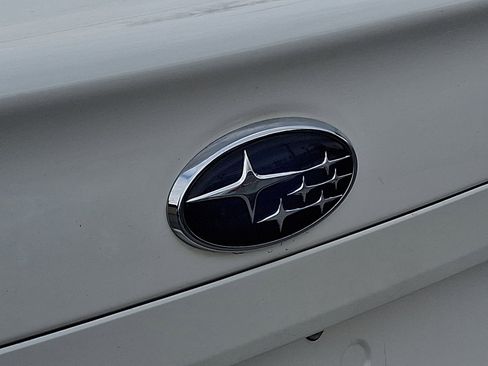 Used 2016 Subaru Legacy 2.5i Limited image 32