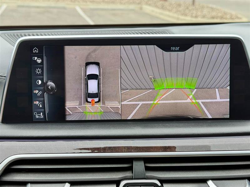 Used 2016 BMW 740i RWD image 15