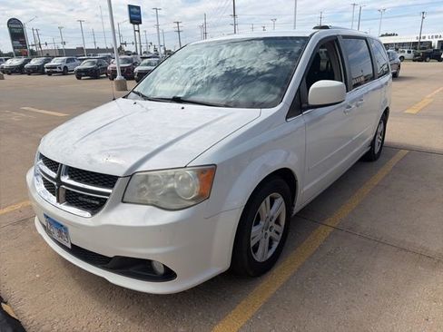Used 2012 Dodge Grand Caravan Crew w/ Crew Value Pkg FWD image 3
