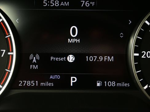 Used 2022 Nissan Rogue SV AWD/4WD image 26