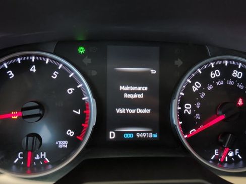 Used 2021 Toyota RAV4 LE image 25