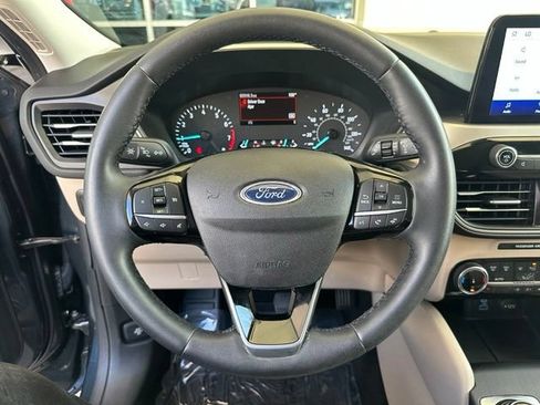 Certified 2022 Ford Escape SEL FWD image 22