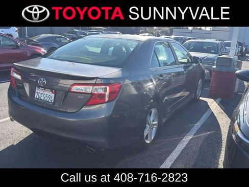 Used 2014 Toyota Camry SE FWD image 2