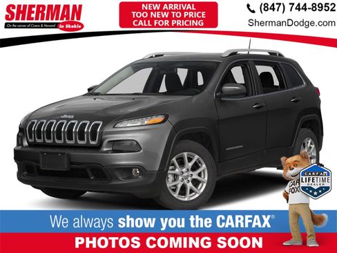 Used 2016 Jeep Cherokee Latitude w/ Cold Weather Group FWD image 1