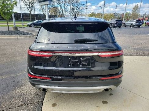 Certified 2024 Lincoln Corsair AWD image 12