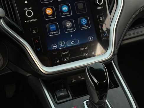 Used 2022 Subaru Outback Limited image 25