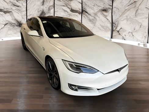 Used 2020 Tesla Model S Performance AWD/4WD image 28