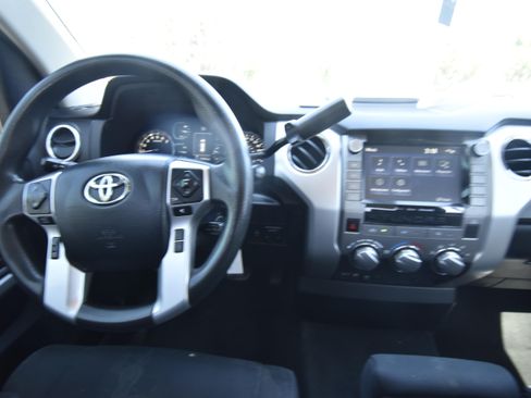 Used 2020 Toyota Tundra SR5 RWD image 9