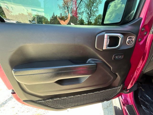 Used 2021 Jeep Wrangler Unlimited Sport AWD/4WD image 19