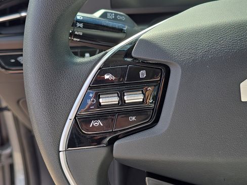 Certified 2025 Kia Niro LX FWD image 29