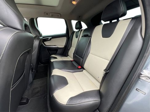 Used 2017 Volvo XC60 T6 Dynamic w/ Climate Package AWD/4WD image 17