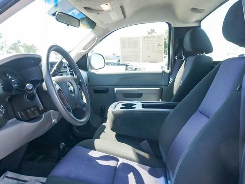 Used 2010 Chevrolet Silverado 1500 W/T w/ Skid Plate Package AWD/4WD image 15