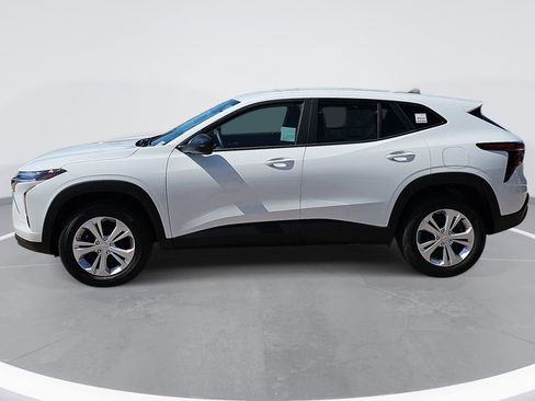 New 2026 Chevrolet Trax LS FWD image 6