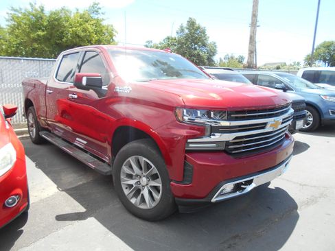 Used 2022 Chevrolet Silverado 1500 High Country w/ Technology Package AWD/4WD image 1
