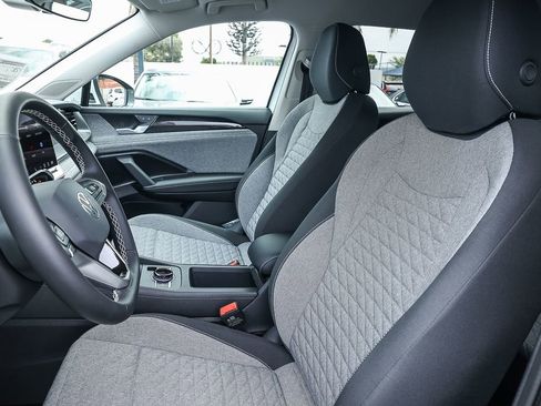 New 2025 Volkswagen Tiguan S image 30