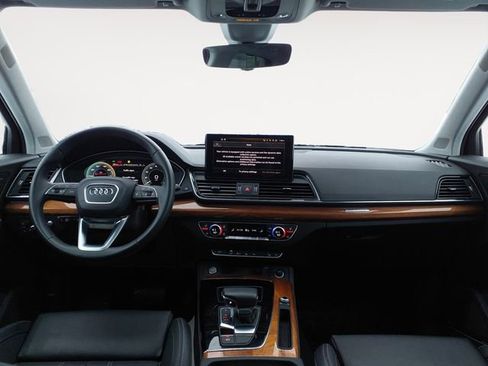 Used 2023 Audi Q5 e Prestige image 10