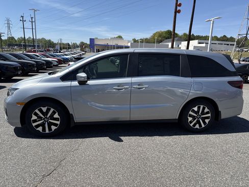 New 2026 Honda Odyssey EX-L image 7