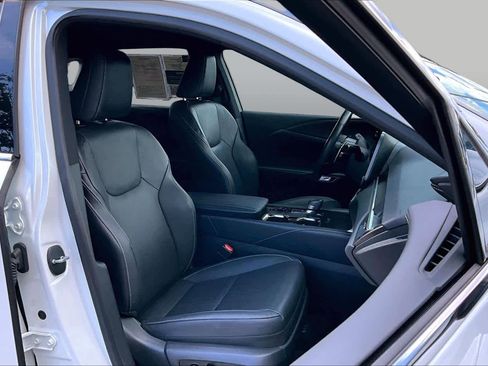 Used 2024 Lexus RX 350 Premium Plus w/ Convenience Package FWD image 9
