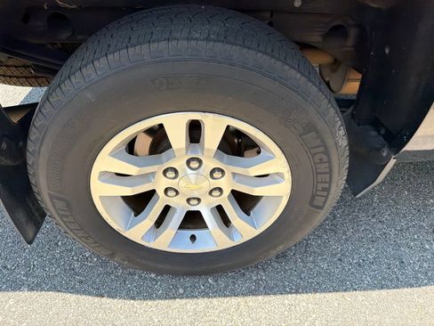 Used 2017 Chevrolet Silverado 1500 LT w/ All Star Edition RWD image 16