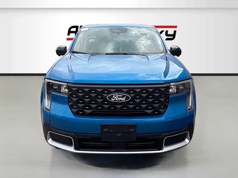Used 2025 Ford Maverick Lariat w/ 4K Tow Package AWD/4WD image 2