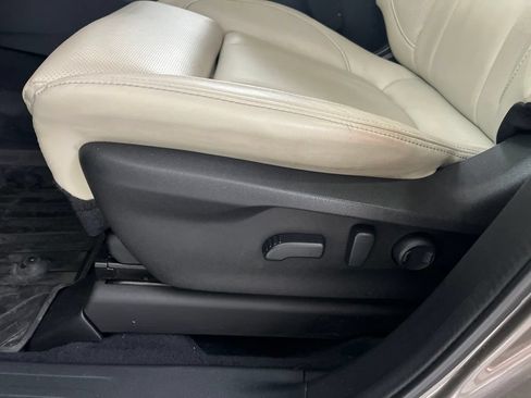 Used 2022 Subaru Ascent Limited w/ Popular Package #2A AWD/4WD image 55