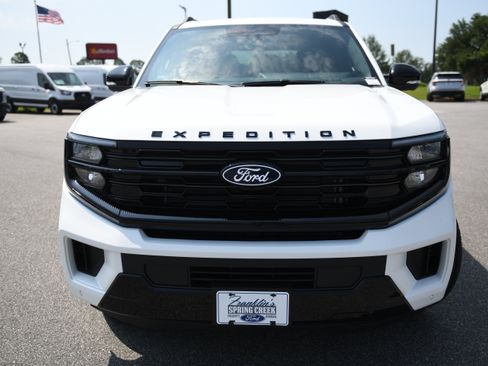 New 2027 Ford Expedition Platinum w/ Stealth Appearance Package RWD image 5
