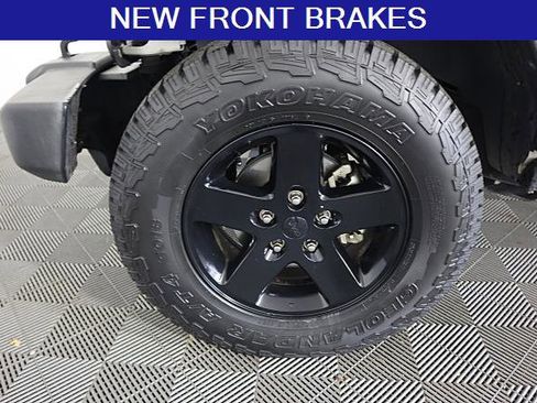 Used 2017 Jeep Wrangler Unlimited Sport image 16