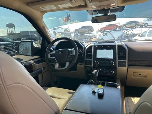 Certified 2018 Ford F150 Lariat w/ Equipment Group 502A Luxury image 15