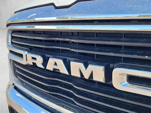Used 2019 RAM 1500 Big Horn RWD image 15