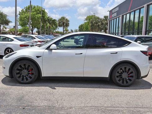 Used 2022 Tesla Model Y Performance AWD/4WD image 17