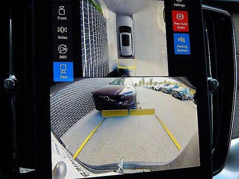 New 2026 Volvo XC90 B5 Plus w/ Protection Package AWD/4WD image 22