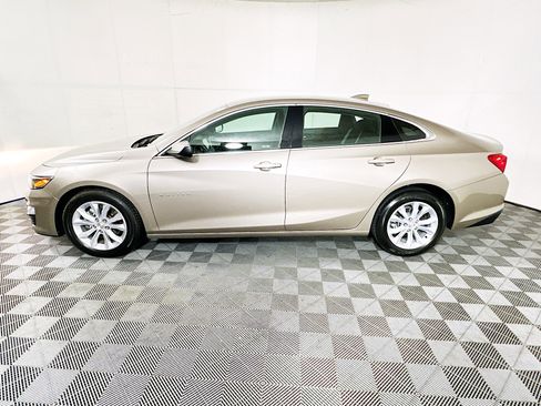 Used 2024 Chevrolet Malibu LT FWD image 6