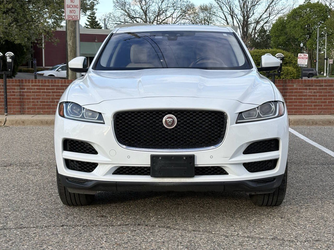 Used 2019 Jaguar F-PACE AWD/4WD image 4