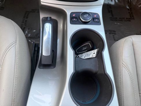 Used 2013 Ford C-MAX SEL FWD image 19