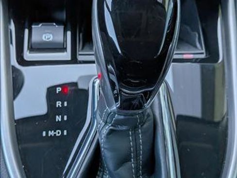 Used 2025 Subaru Outback Limited image 16