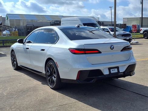 Used 2023 BMW 740i RWD image 4