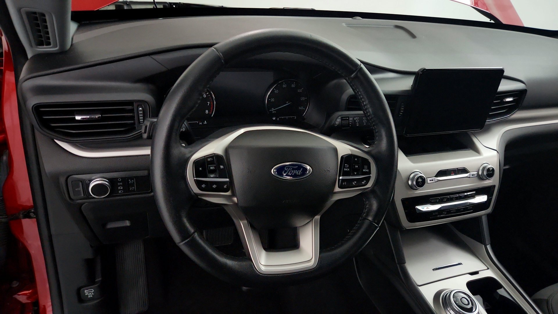 Used 2022 Ford Explorer XLT AWD/4WD image 18