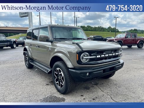 New 2026 Ford Bronco Outer Banks AWD/4WD image 3