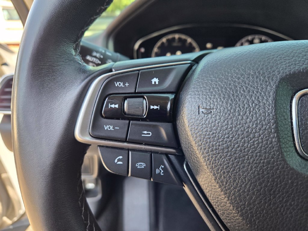 Used 2021 Honda Accord Touring image 24