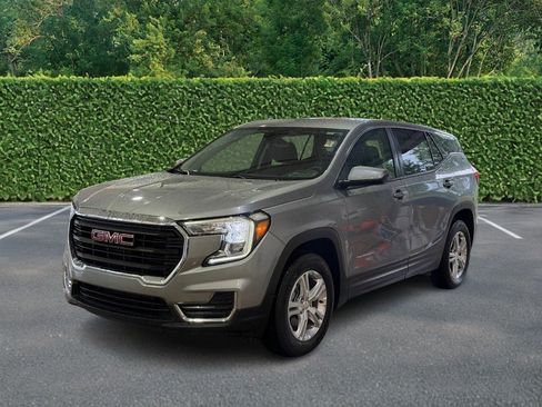 Used 2024 GMC Terrain SLE AWD/4WD image 8