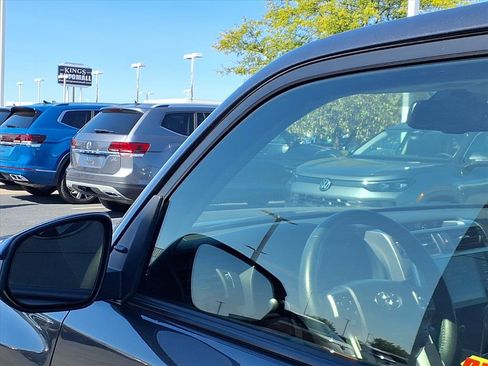 Used 2022 Toyota 4Runner SR5 image 23