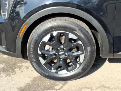 Used 2024 Kia Sorento S FWD image 8