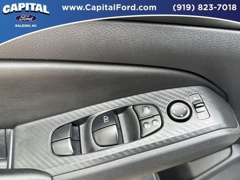 Used 2025 Nissan Altima 2.5 SV FWD image 21