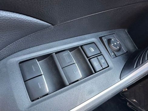 Certified 2025 Toyota RAV4 XLE AWD/4WD image 32