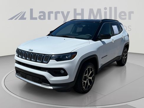 Certified 2025 Jeep Compass Limited AWD/4WD image 1