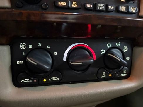 Used 2001 Chevrolet Impala FWD image 23