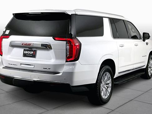 Used 2023 GMC Yukon XL SLT image 13