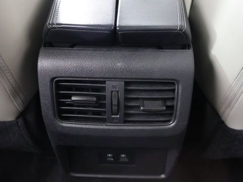 Used 2023 Nissan Rogue SV w/ SV Premium B Package AWD/4WD image 50