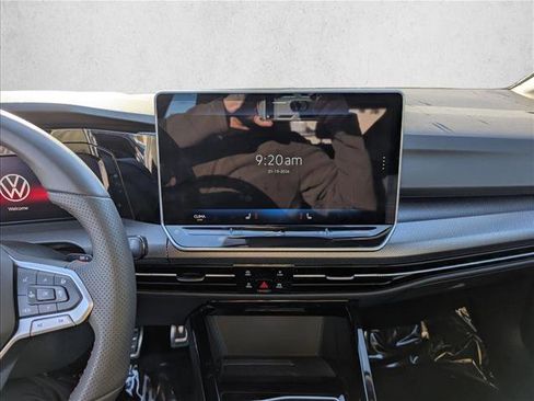 Used 2025 Volkswagen Golf S image 14